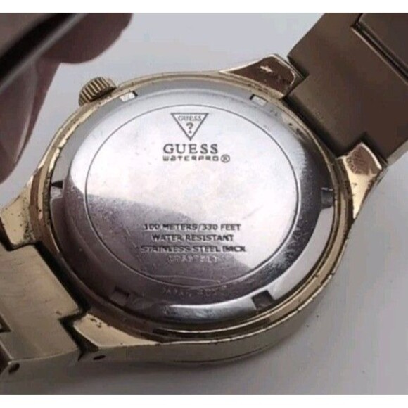 GUESS Women's U15078L1 Quartz Analog Chrono Dress Watch. Good Tone w Crystal "G" - Picture 8 of 9